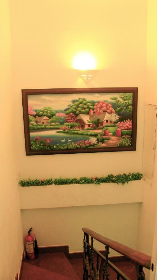 Rosa Centre Hotel Хошимин Екстериор снимка